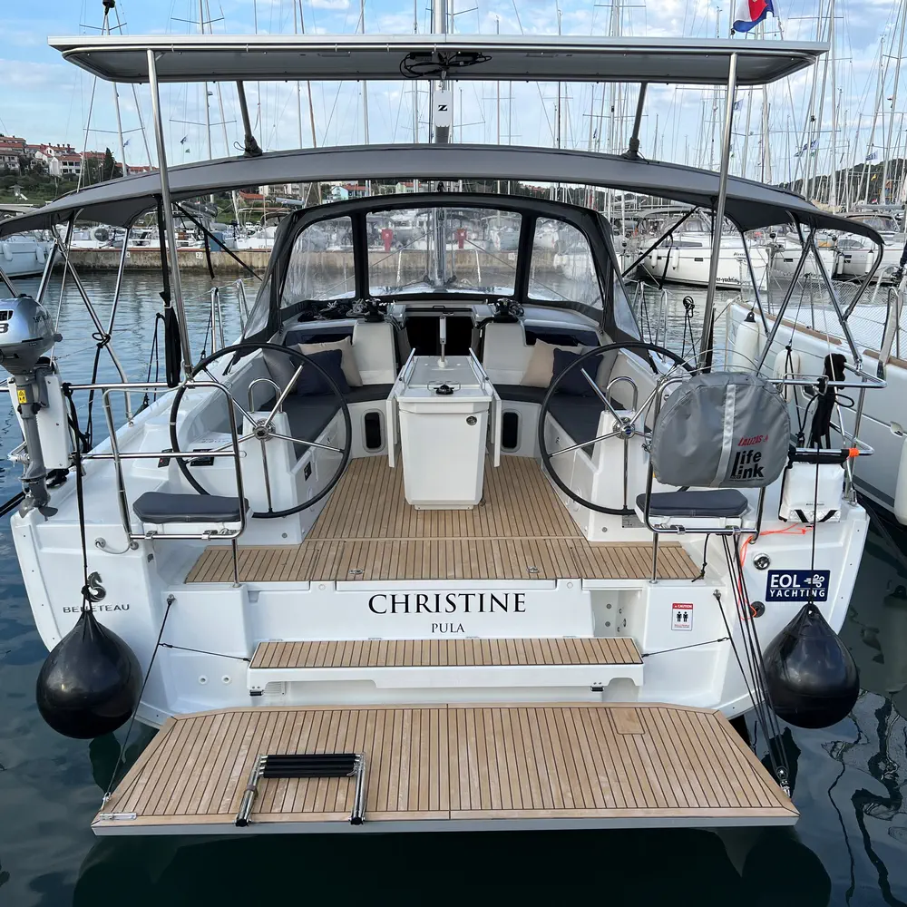 Christine 21