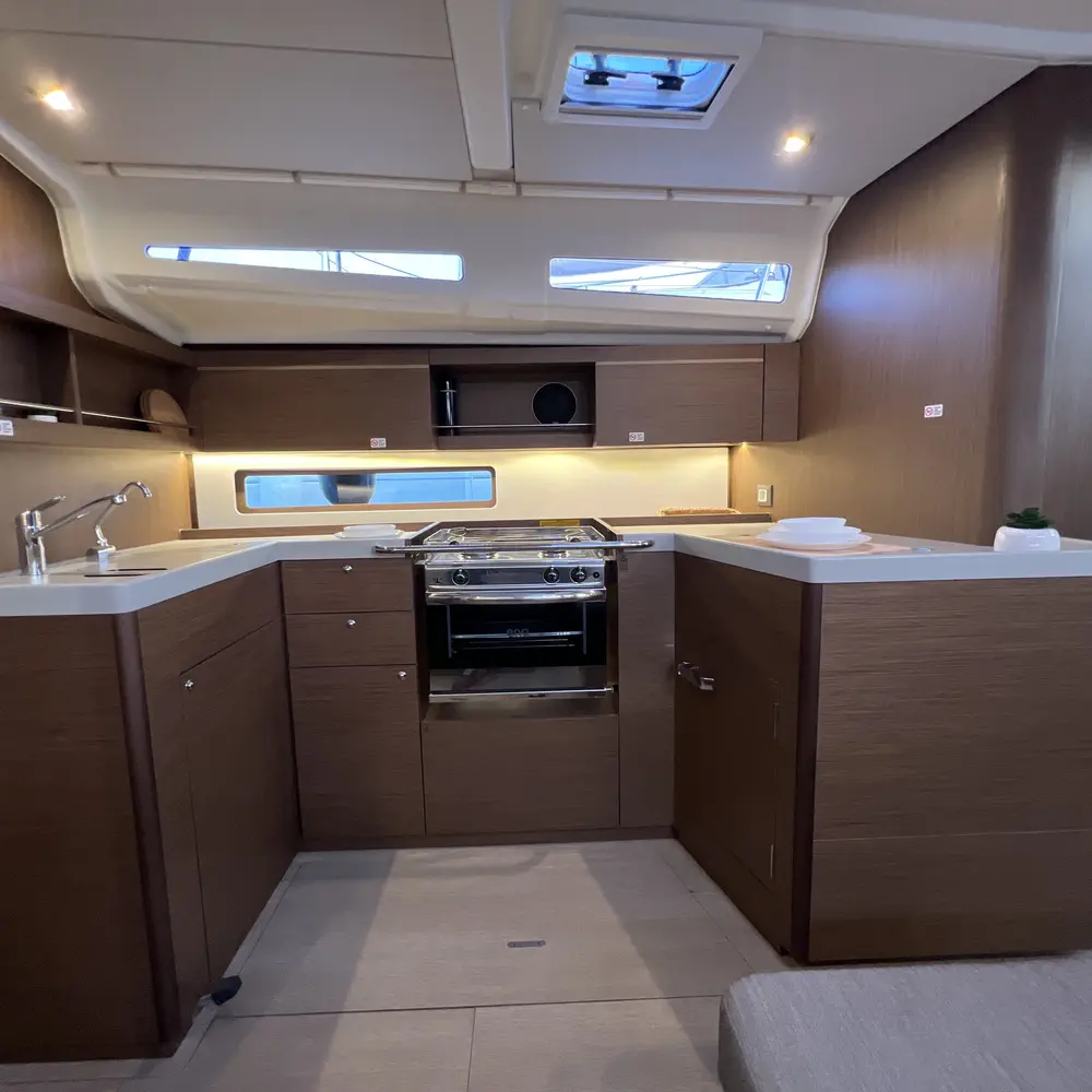 Christine 30