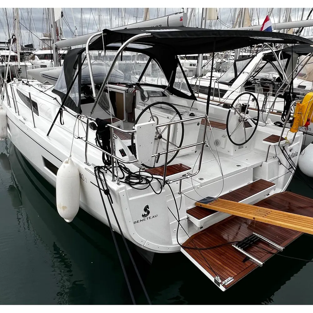 AGLAIA 5