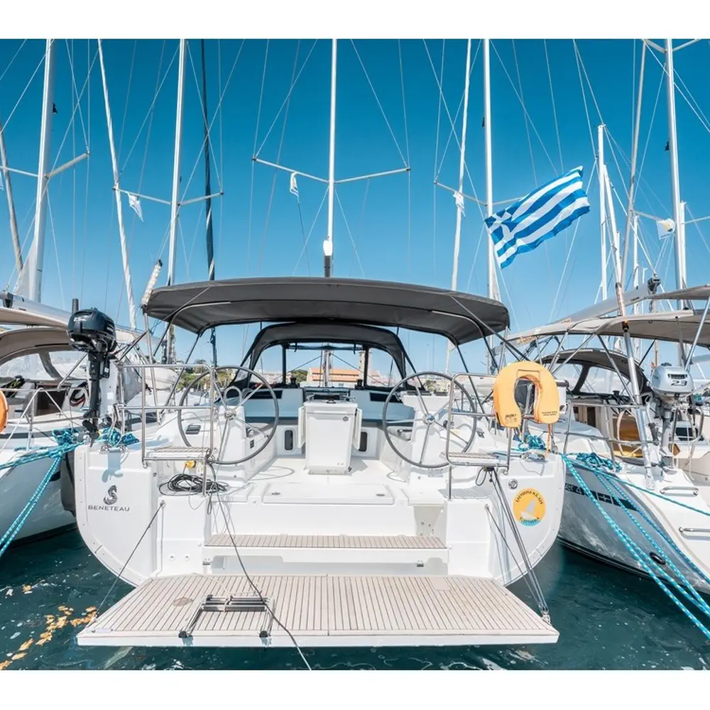Main image of sail boat, Oceanis 40.1 Eleftheria