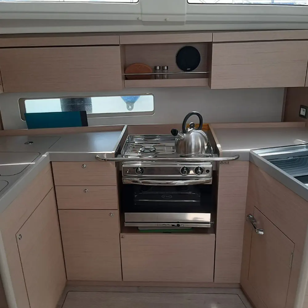 Oceanis40.1_2 13