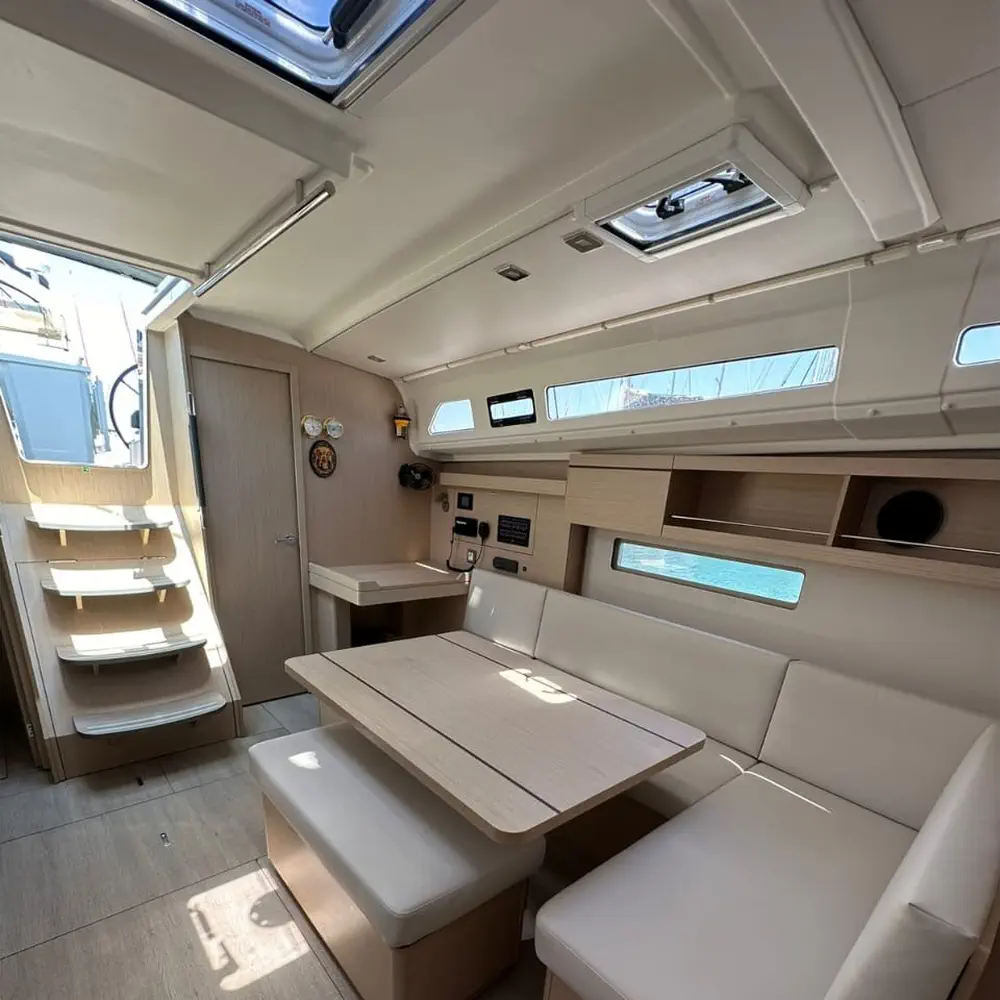 MONTEREY (bowthruster,inox gangway, solar panels, inverter, teak cockpit) 1