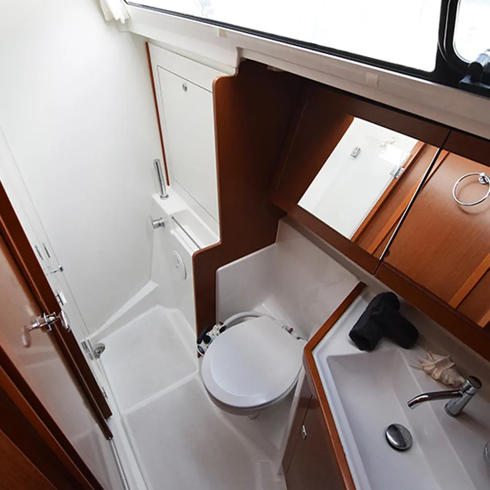 Bolero (Refit 2020) 11