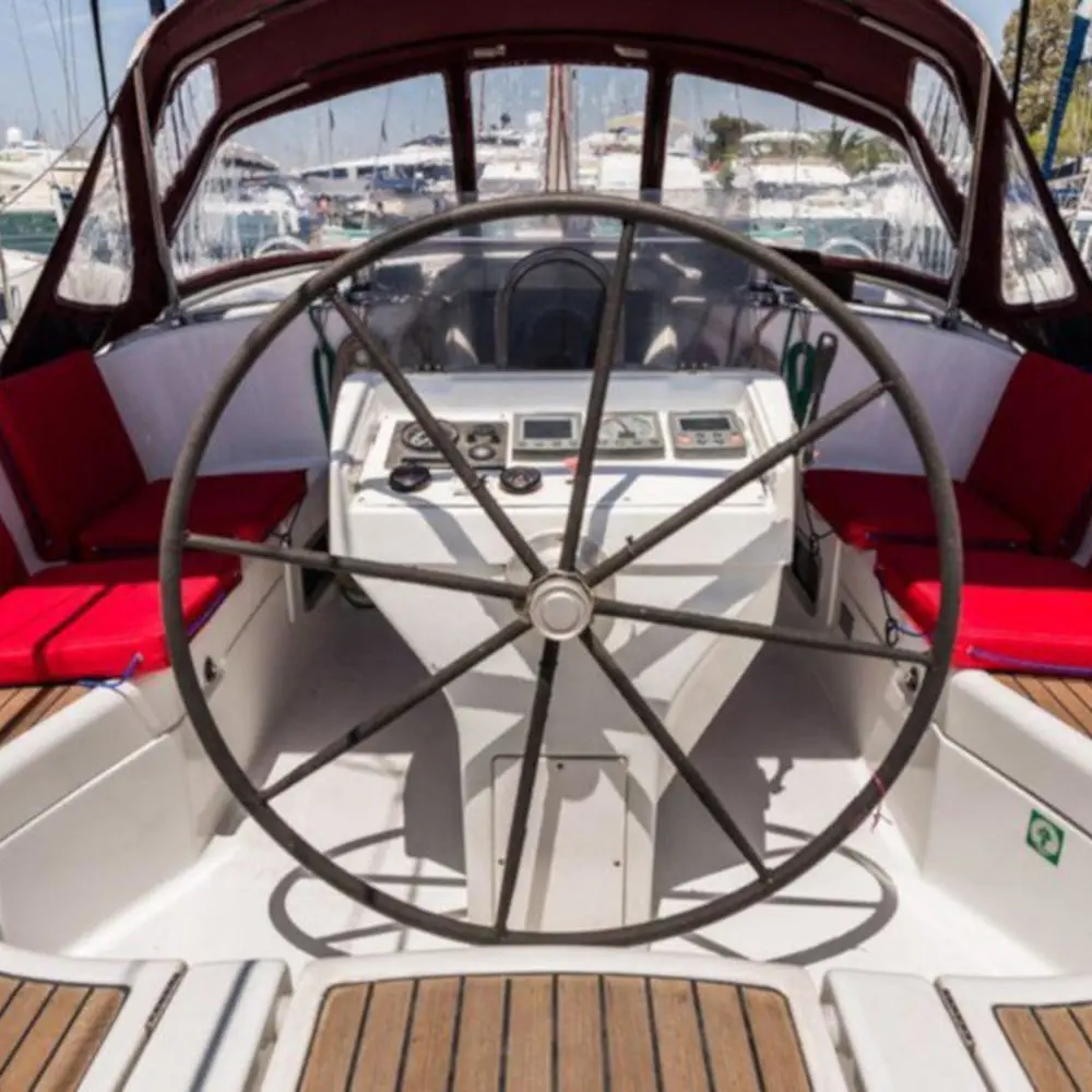 Simonetta (Bow Thruster, electric heads, Solar Panel) 8