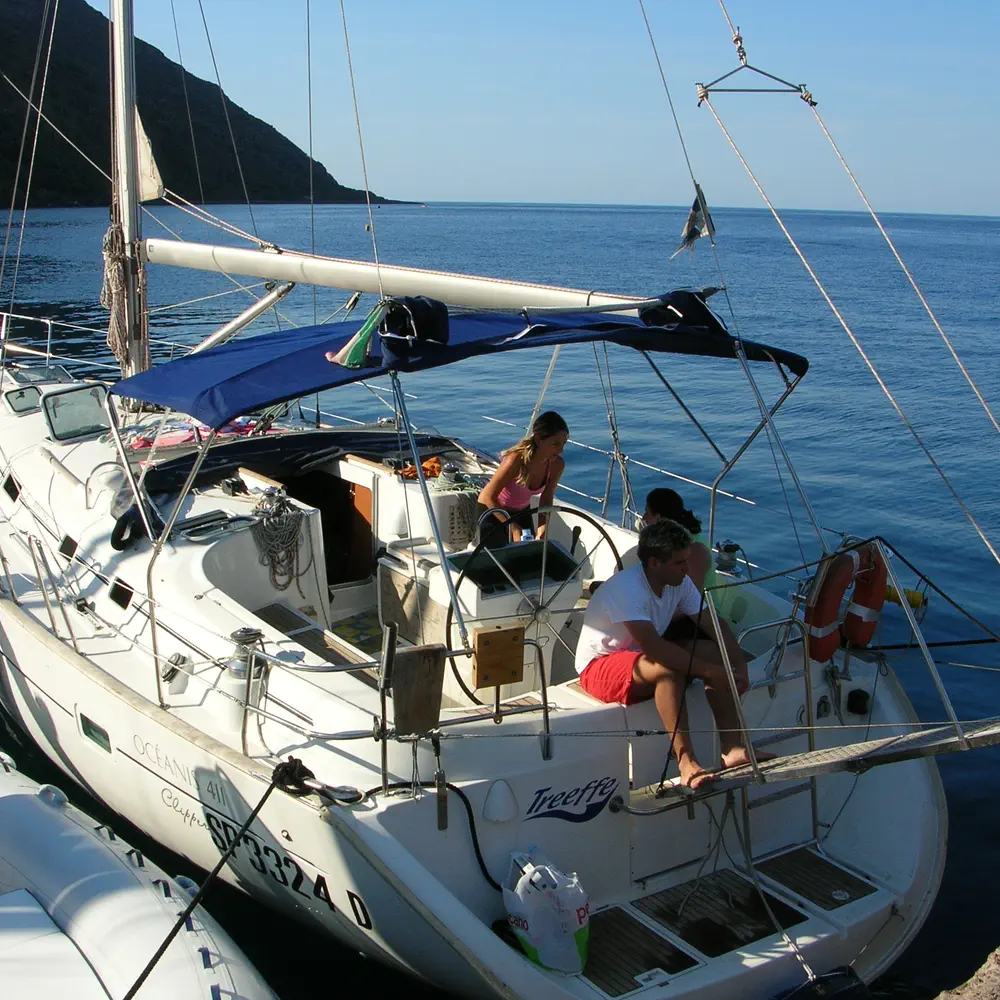 Main image of sail boat, Oceanis 411 Phenicusa Magic