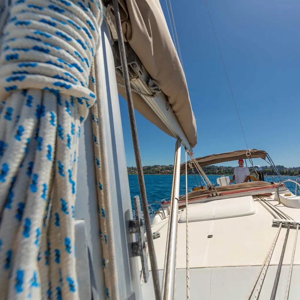 Thalassa 8