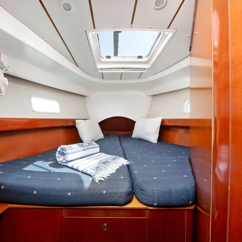Thalassa 4