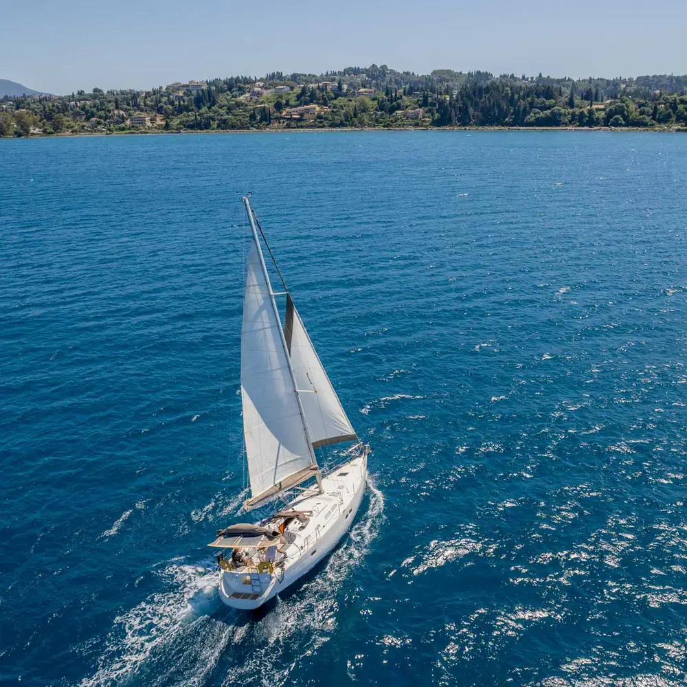 Thalassa 16