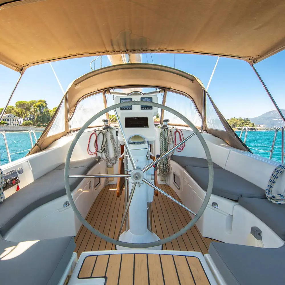 Thalassa 19