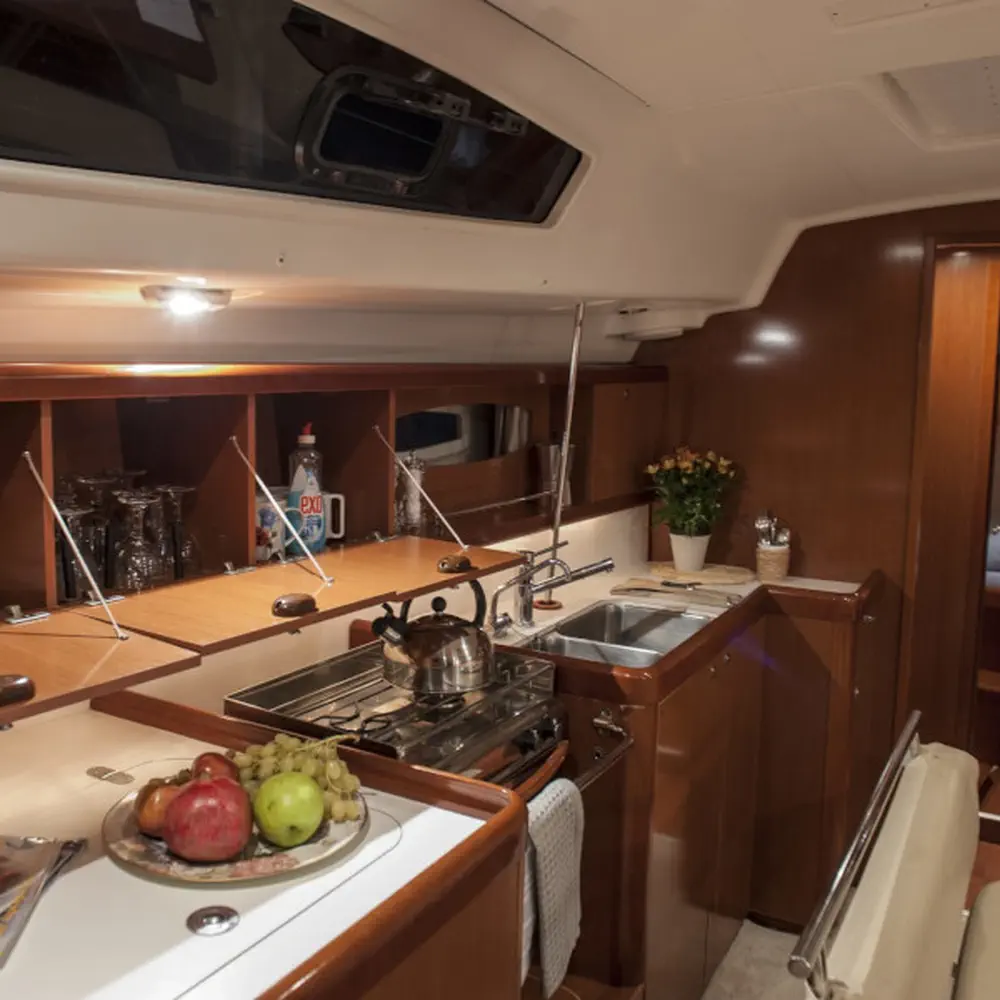 OASIS - | Bowthruster | Solar P  12