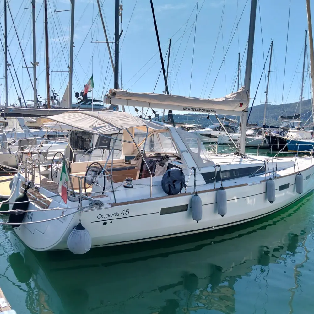 Main image of sail boat, Oceanis 45 Baltica