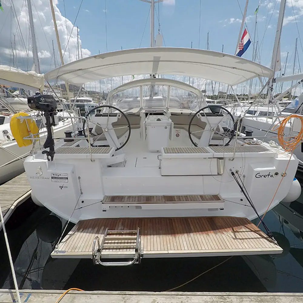 Greta 12