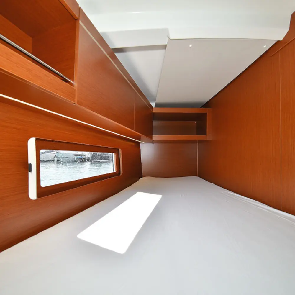 Antonela M  34