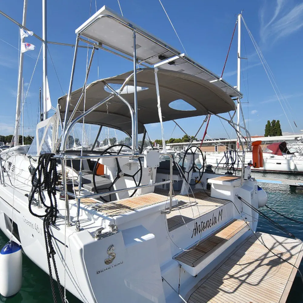 Antonela M  60