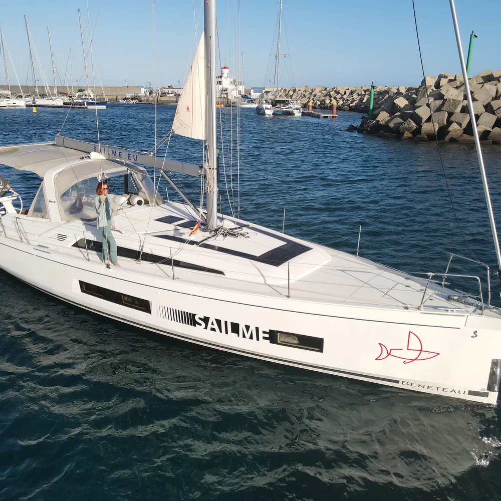 Main image of sail boat, Oceanis 46.1 Kismee 