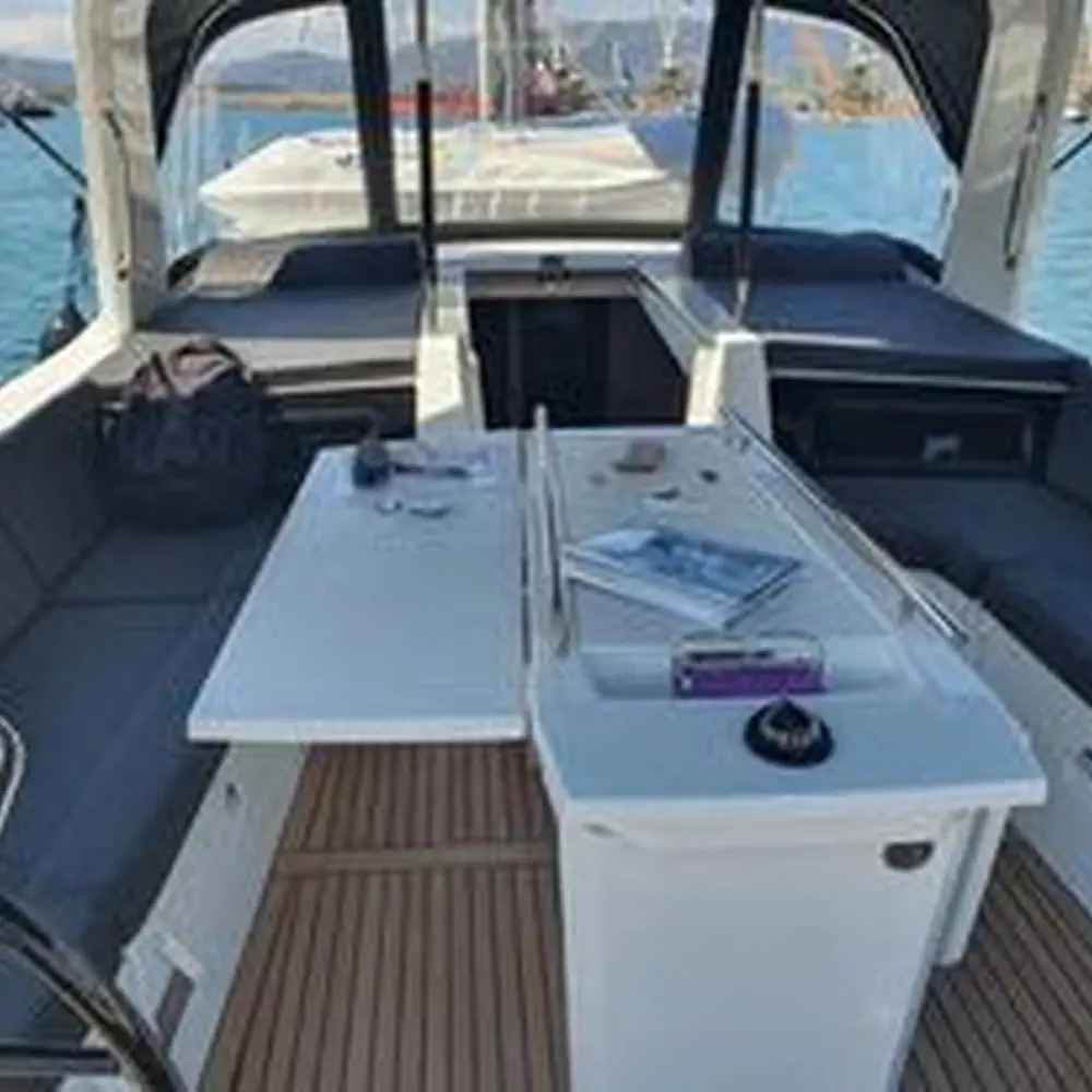 Anemos (A/C , Generator 8kVA, Solar Panels, Bow Thruster, BBQ) 2