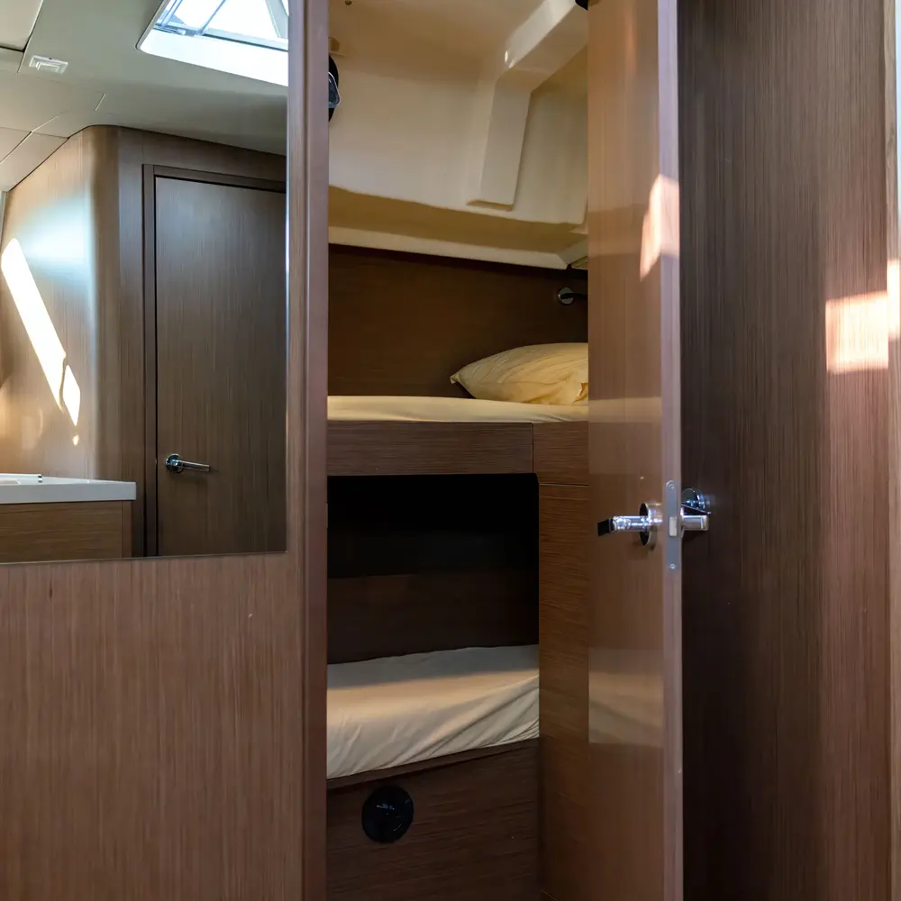 "Blue Odyssey, Beneteau Oceanis 46.1, 2020" 28