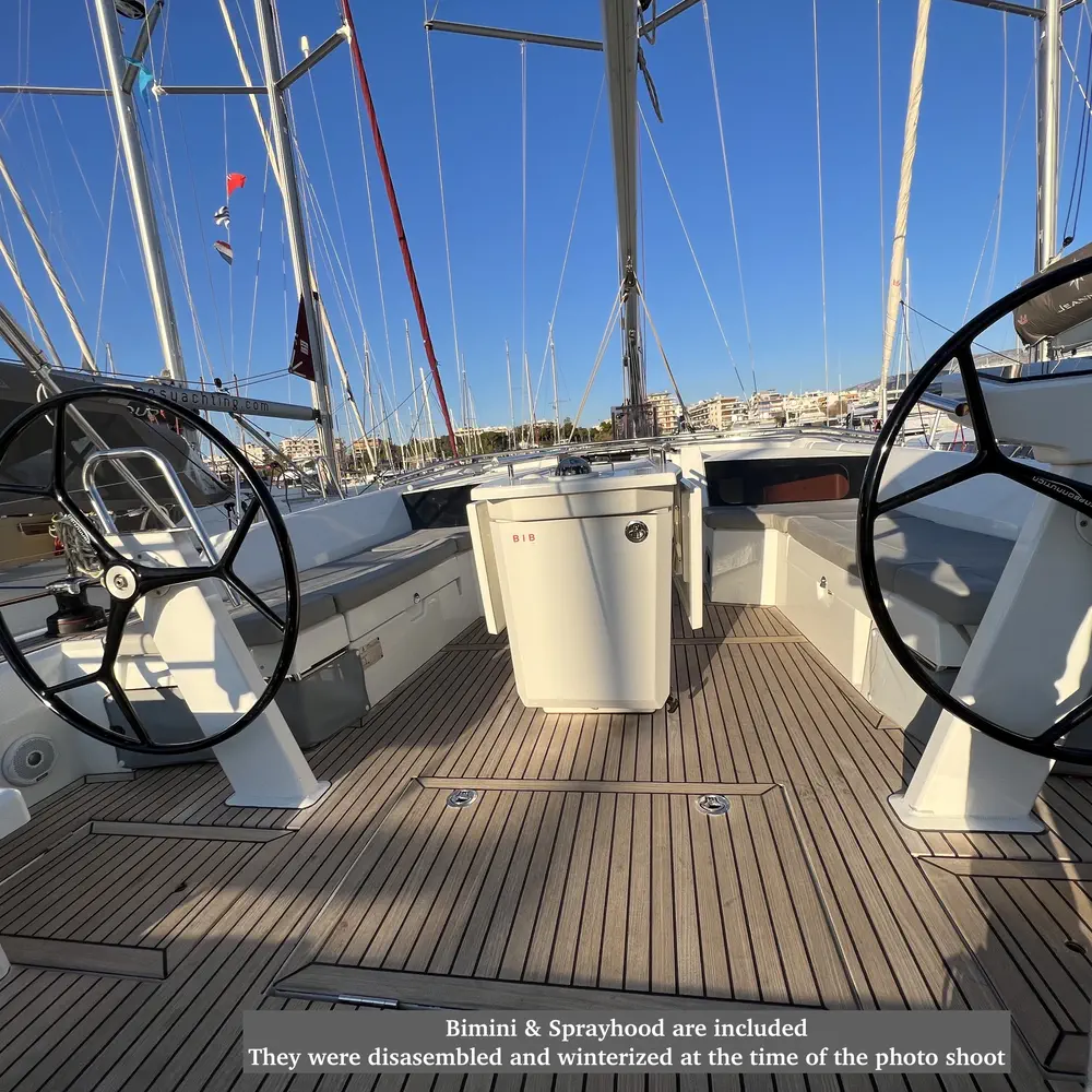 Ostria 24