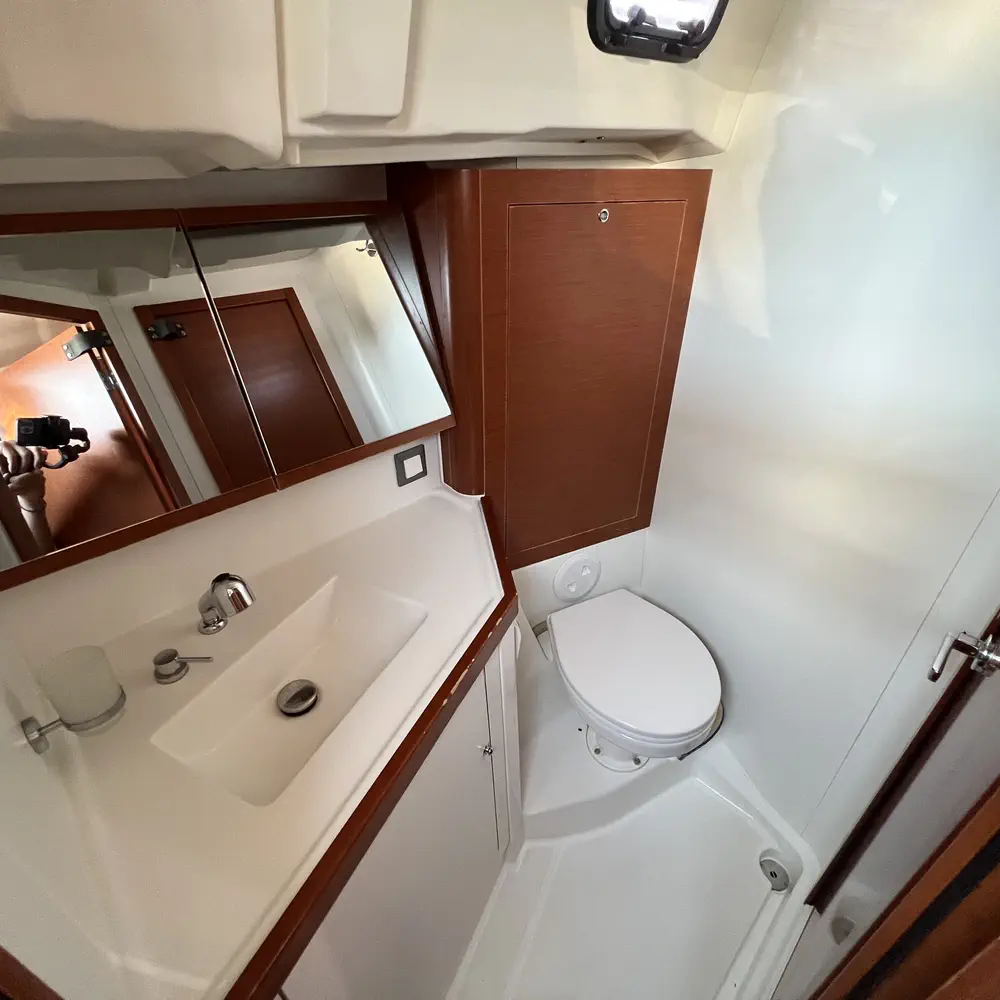 Ostria 34