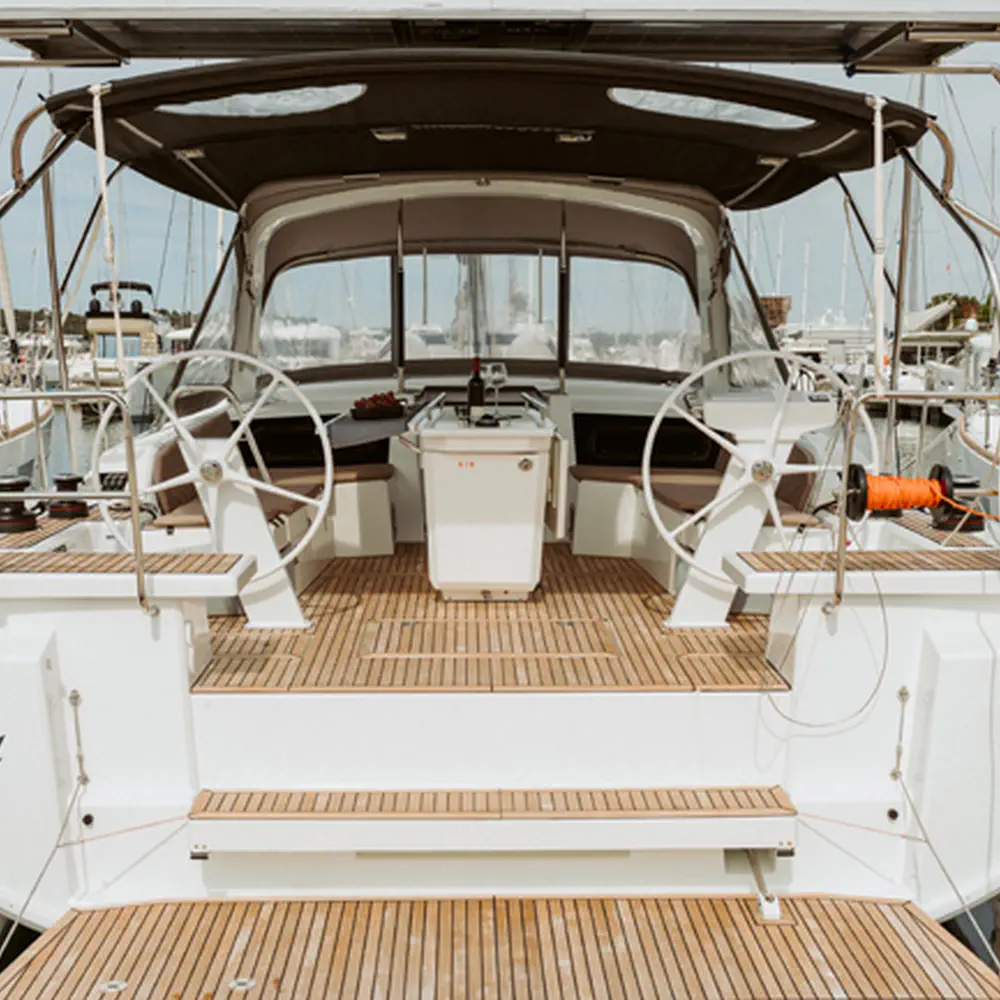 HERA 22