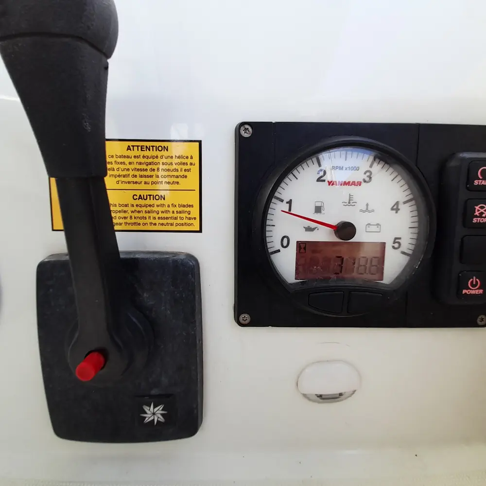 OKIROI (Performance Version, Electric WC, Bowthruster, Solar Panel, Inverter, Inox gangway)  1