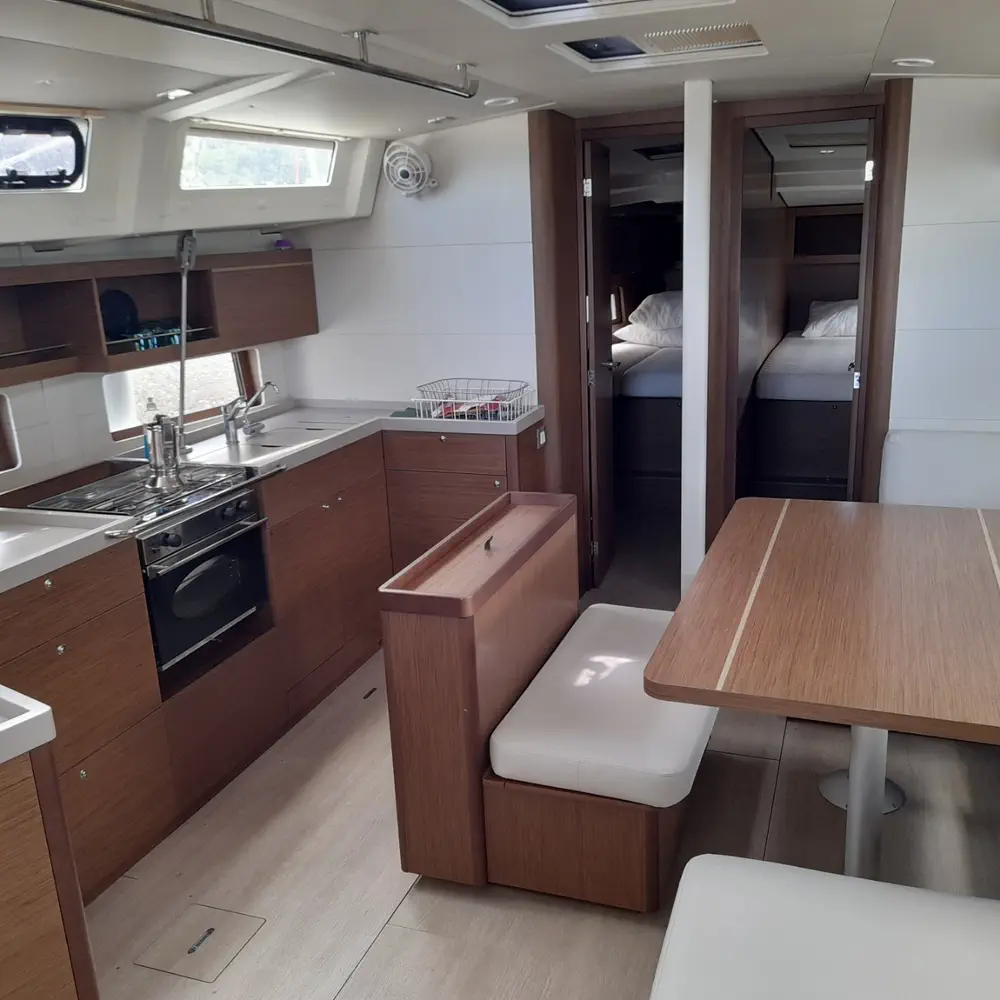 OKIROI (Performance Version, Electric WC, Bowthruster, Solar Panel, Inverter, Inox gangway)  20