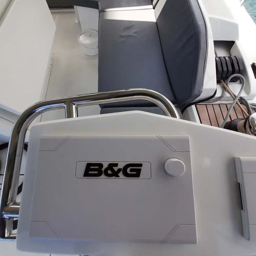 OKIROI (Performance Version, Electric WC, Bowthruster, Solar Panel, Inverter, Inox gangway)  18