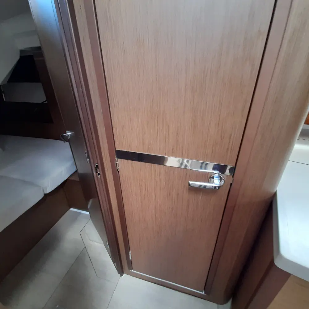 OKIROI (Performance Version, Electric WC, Bowthruster, Solar Panel, Inverter, Inox gangway)  19