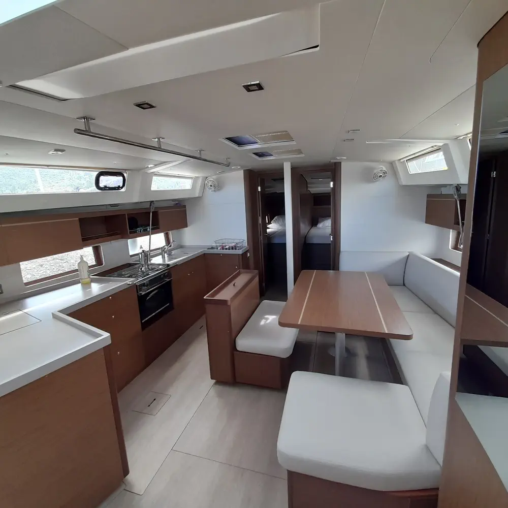 OKIROI (Performance Version, Electric WC, Bowthruster, Solar Panel, Inverter, Inox gangway)  27