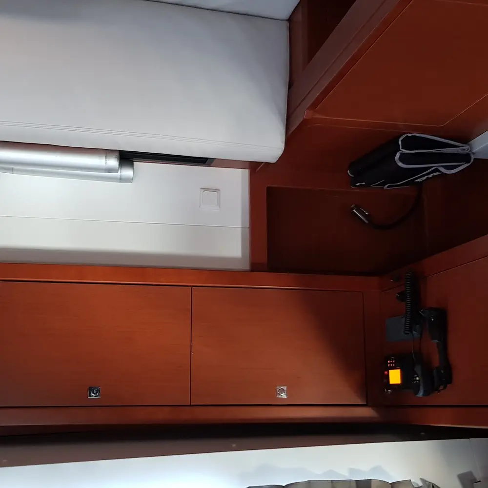 Senza Fine  ( A/C and Generator ) 15
