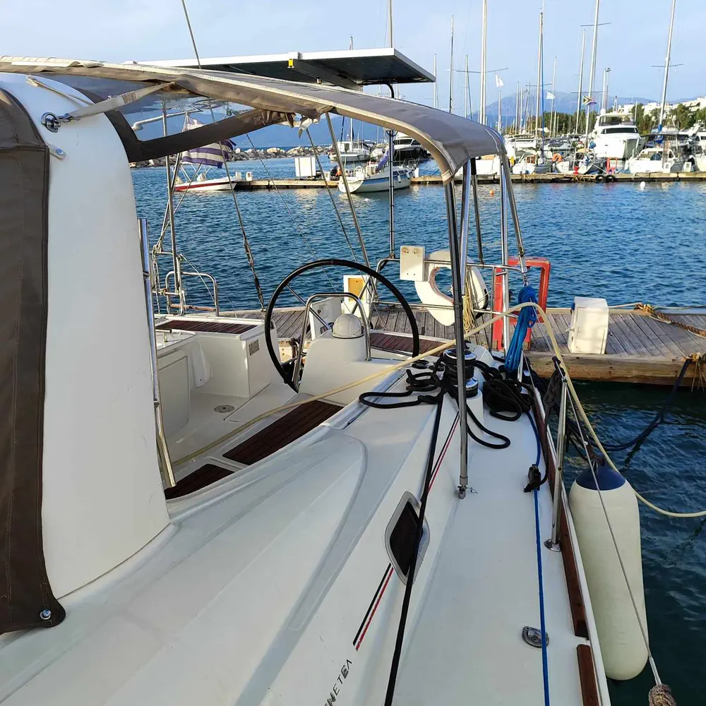 Vanessa M 30