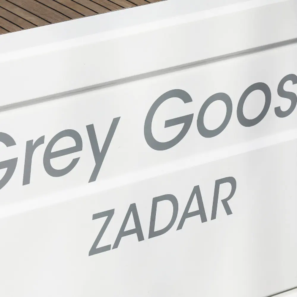 GREY GOOSE  13