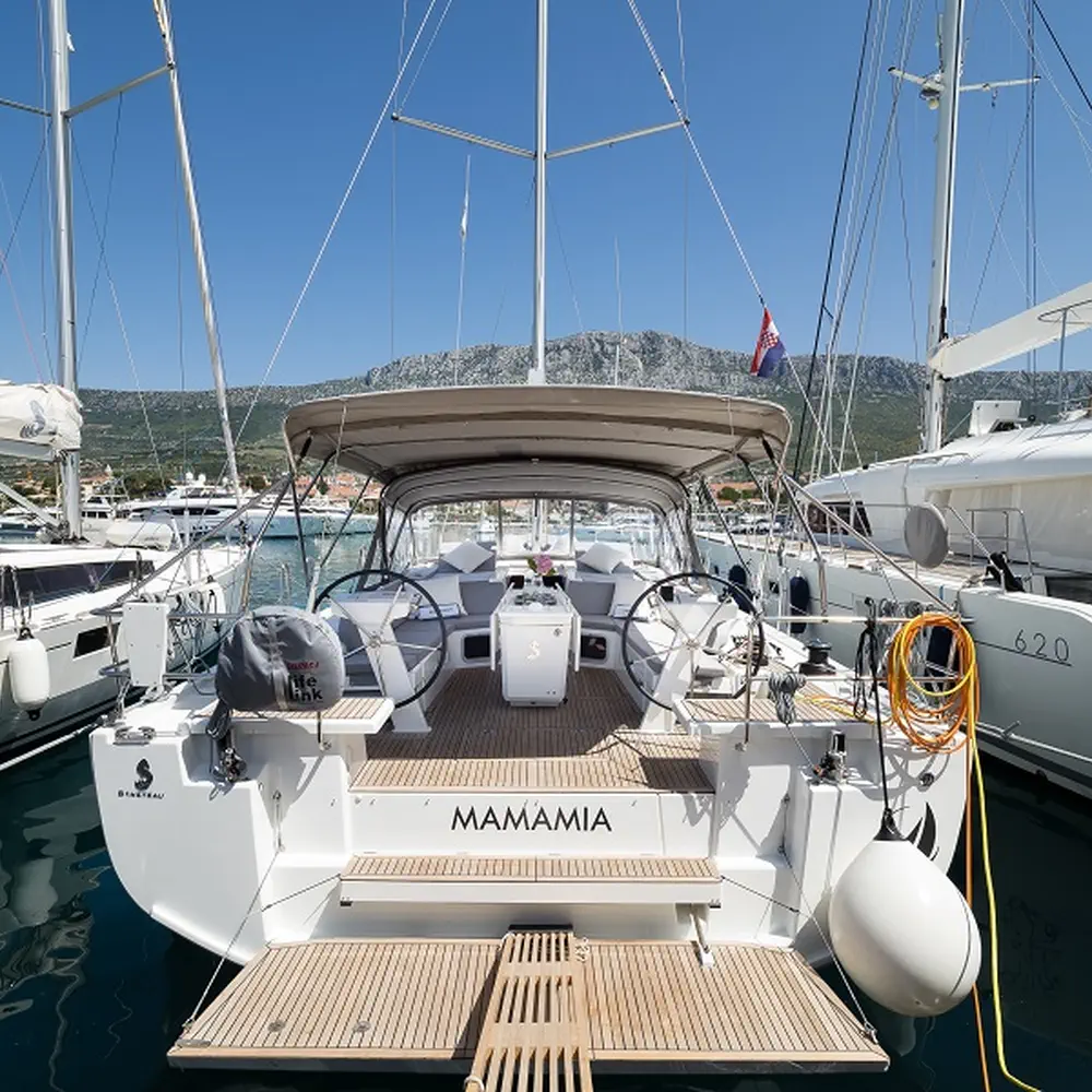 MAMAMIA (WITH AC&GENERATOR OWNER VERSION) 2