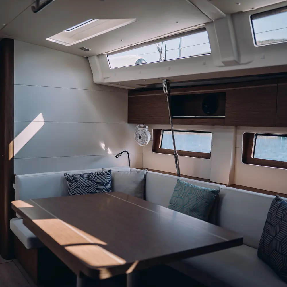 ORION (generator, air condition, 1 SUP free of charge) 8