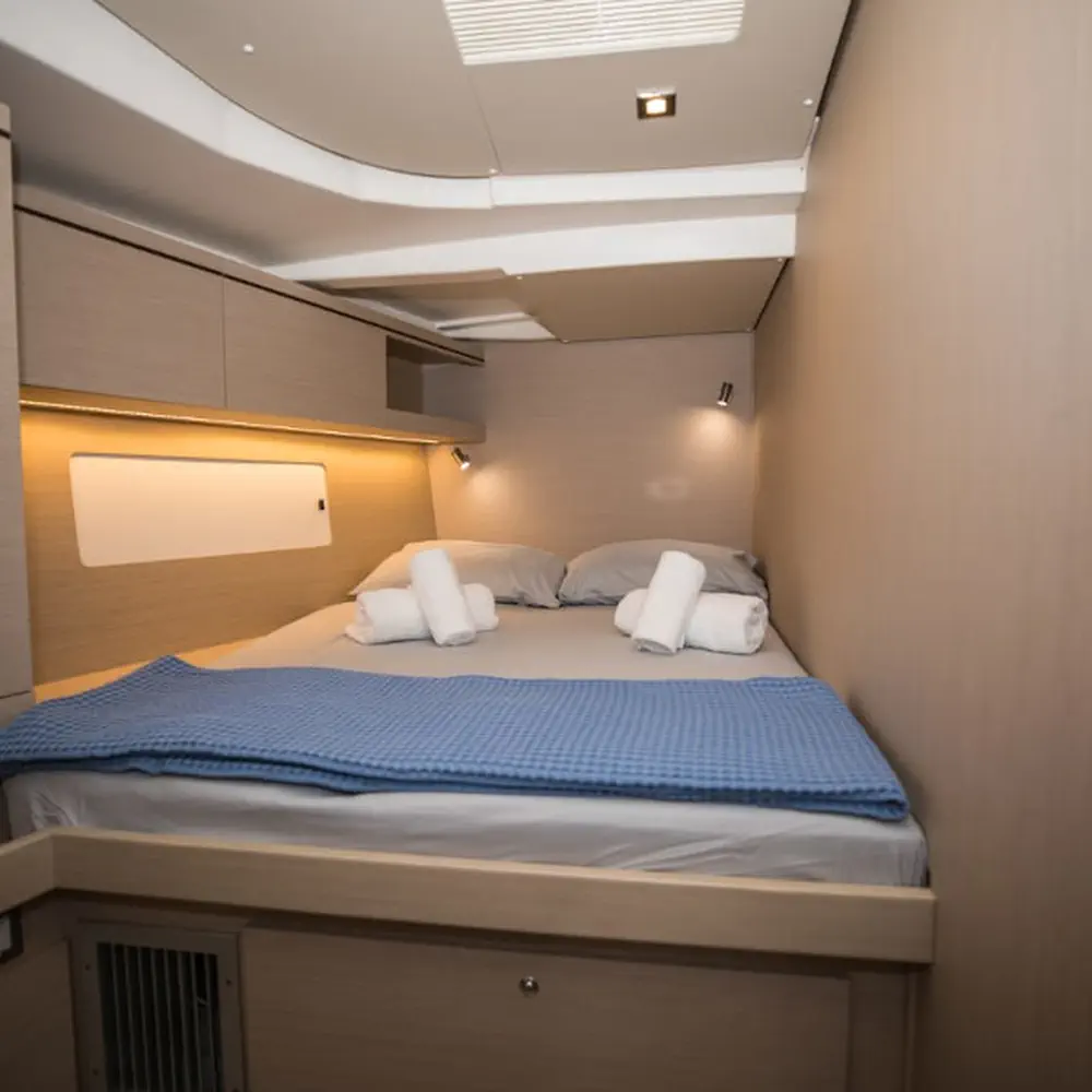 NIREAS (generator, air condition, pearl grey hull, 1 SUP free of charge) 3
