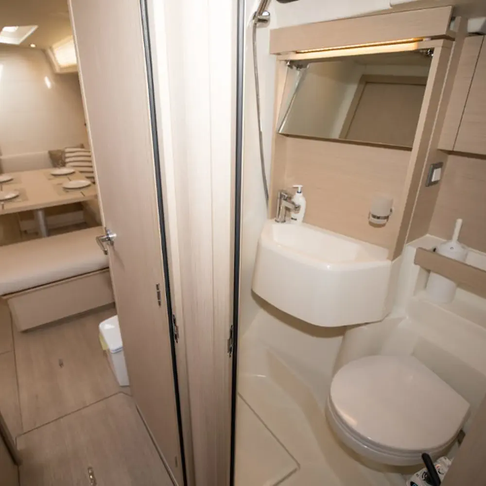 NIREAS (generator, air condition, pearl grey hull, 1 SUP free of charge) 12
