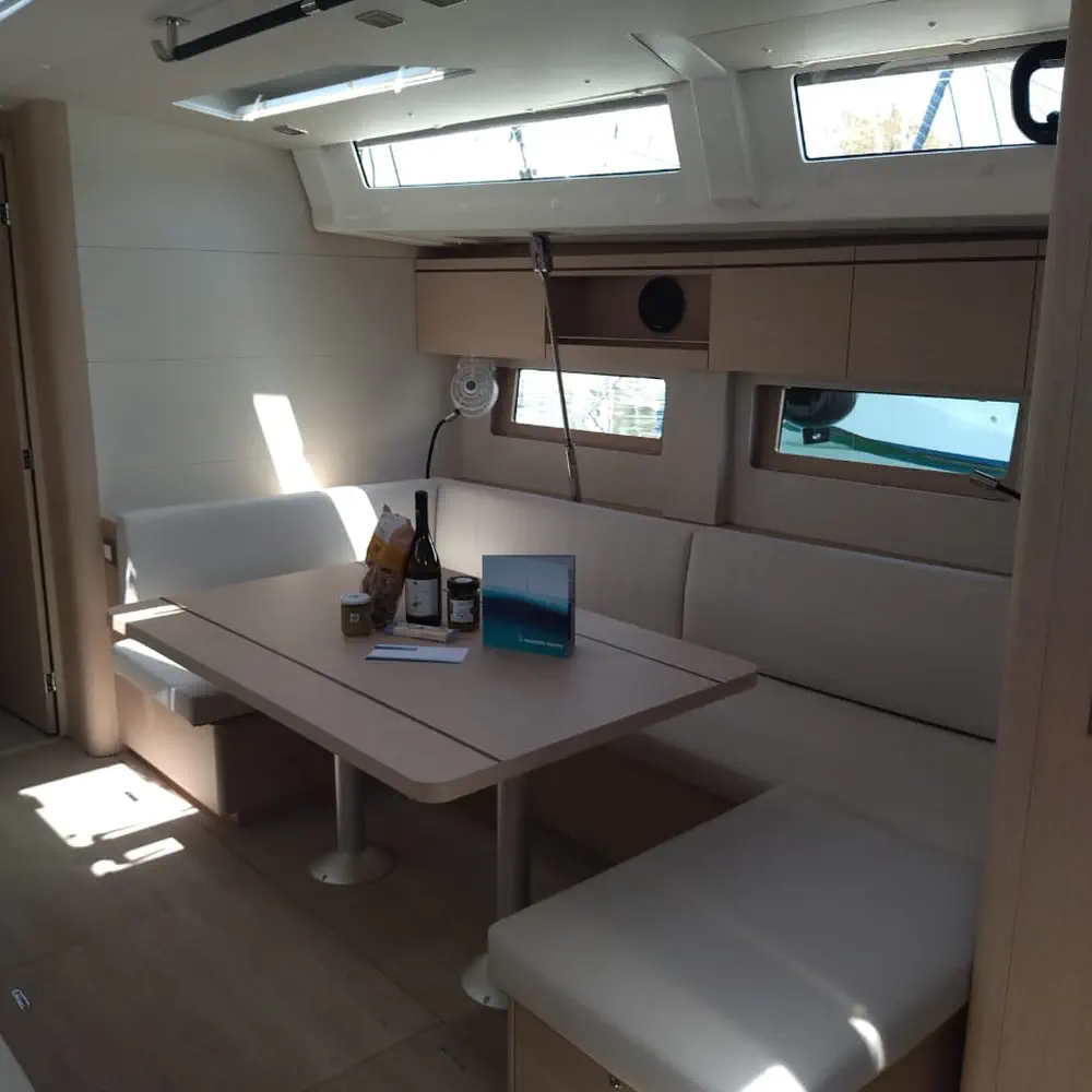 ESCAPE (generator, air condition, water maker, 1 SUP free of charge) 1