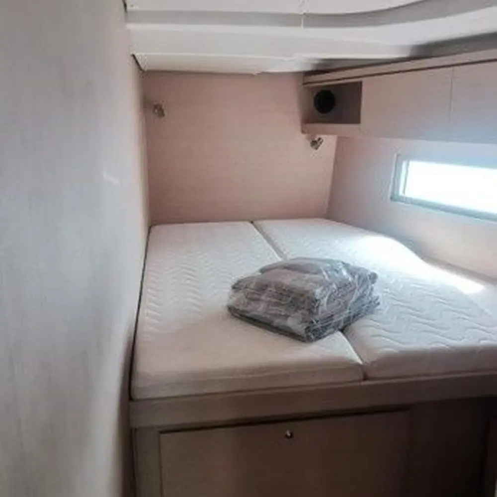 LIVING IN SEA (generator, air condition, teak cockpit, pearl grey hull, 1 SUP free of charge) 3