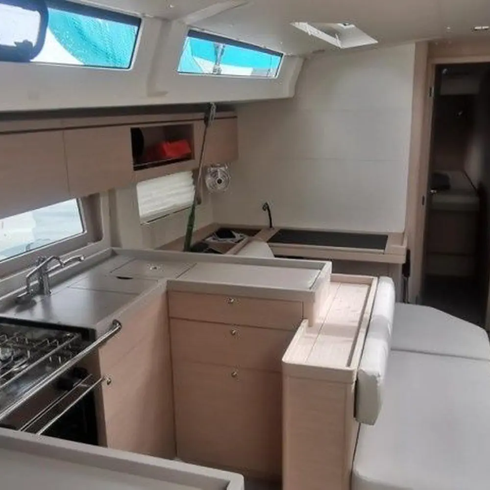 LIVING IN SEA (generator, air condition, teak cockpit, pearl grey hull, 1 SUP free of charge) 5