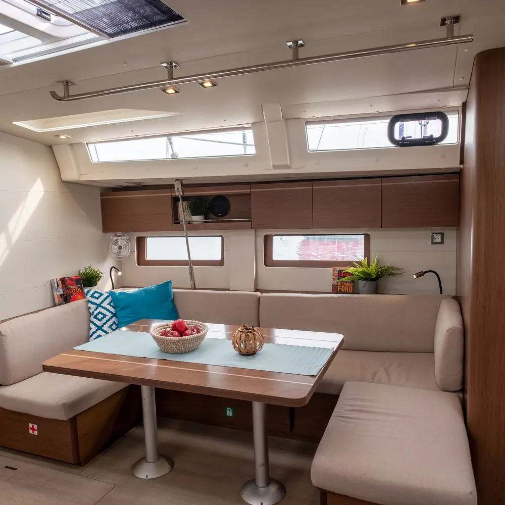 Aloha 39