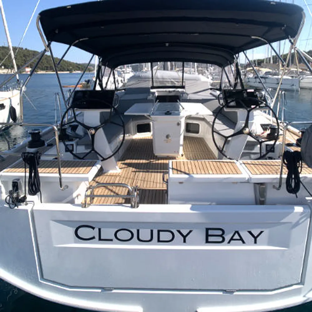 Cloudy Bay 22