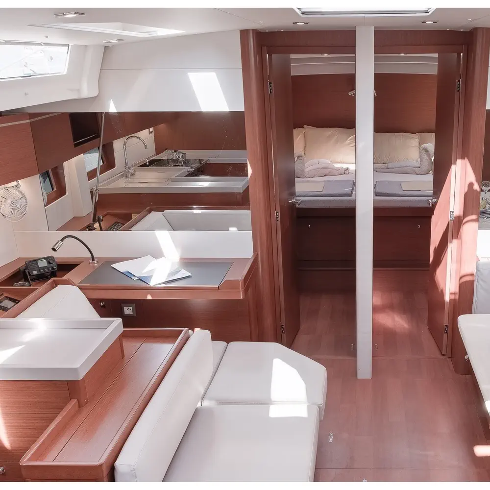 Oceanis51.1_1 1