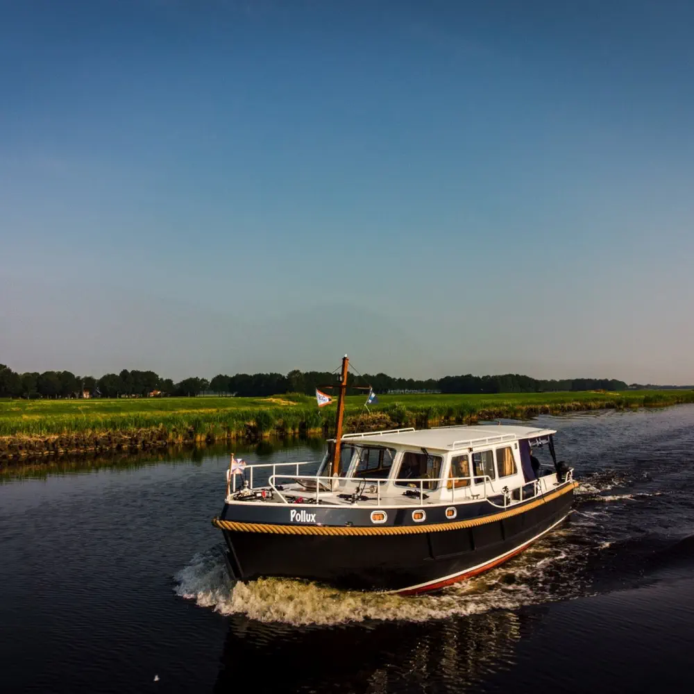 Pollux 6