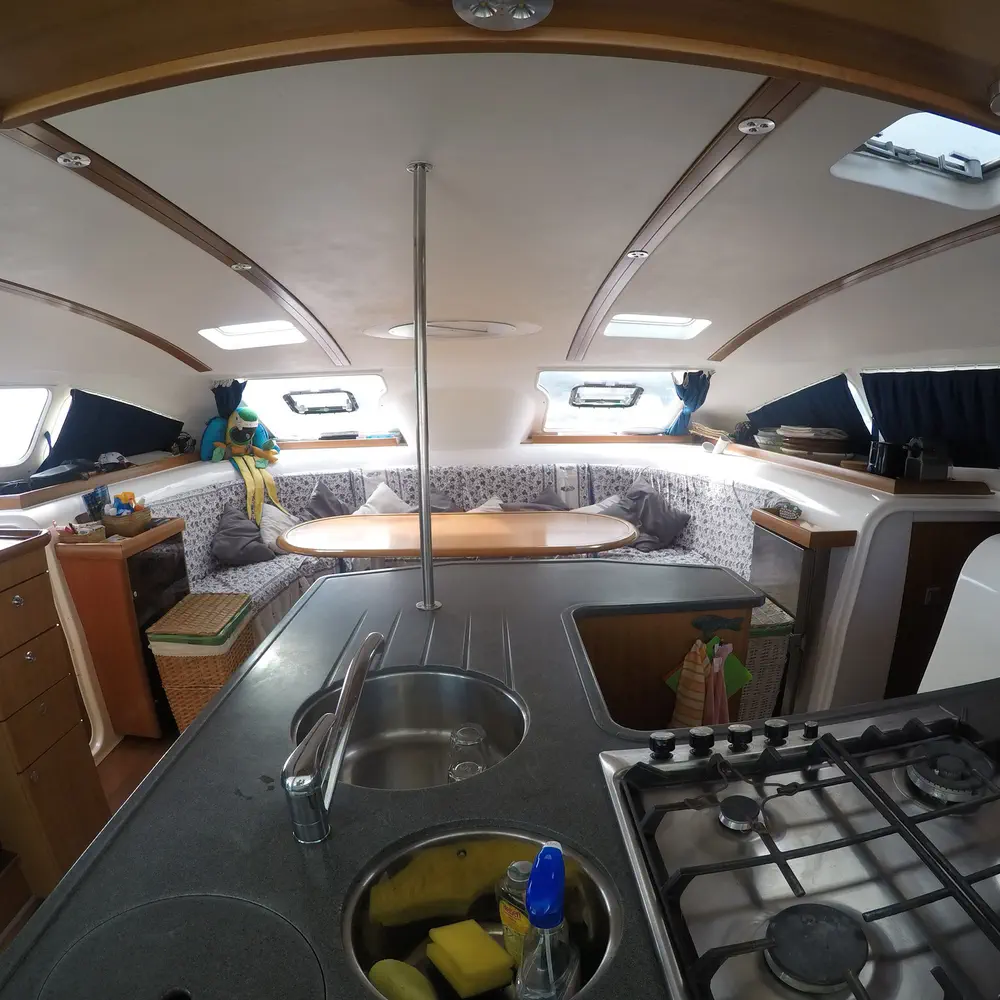 Alcade 1  front double cabin  2