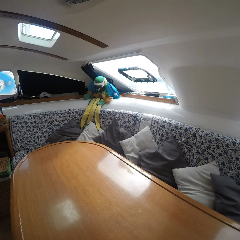 Alcade 1  front double cabin  9