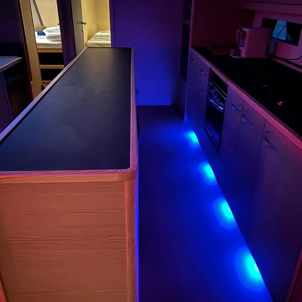 Aurora Blu 7