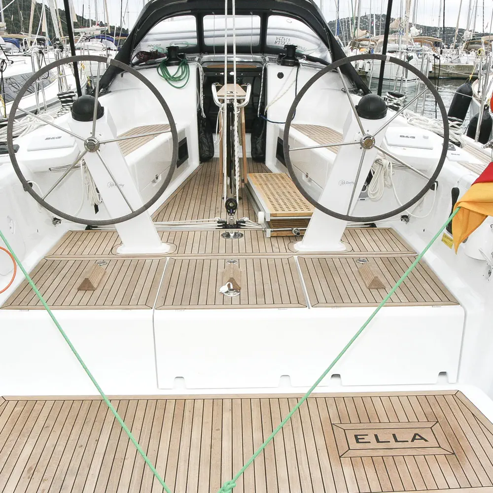 Ella 10
