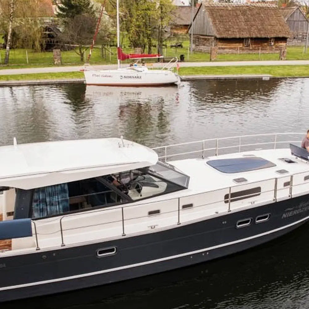Nautika 1300 LUX 7