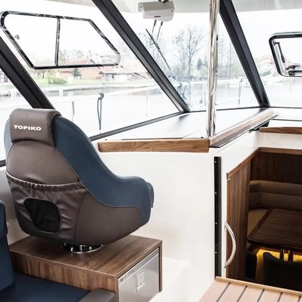 Nautika 1300 LUX 18
