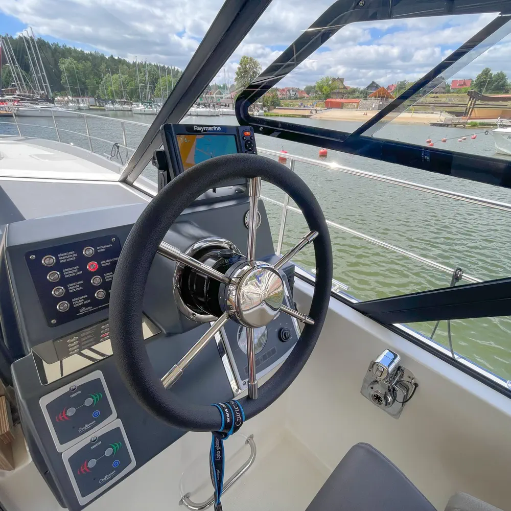 Nautika 1300 Royal 4